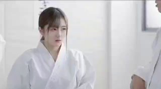 月乃露娜-バイト先の大嫌いなセクハラ店長に性処理をさせられています。